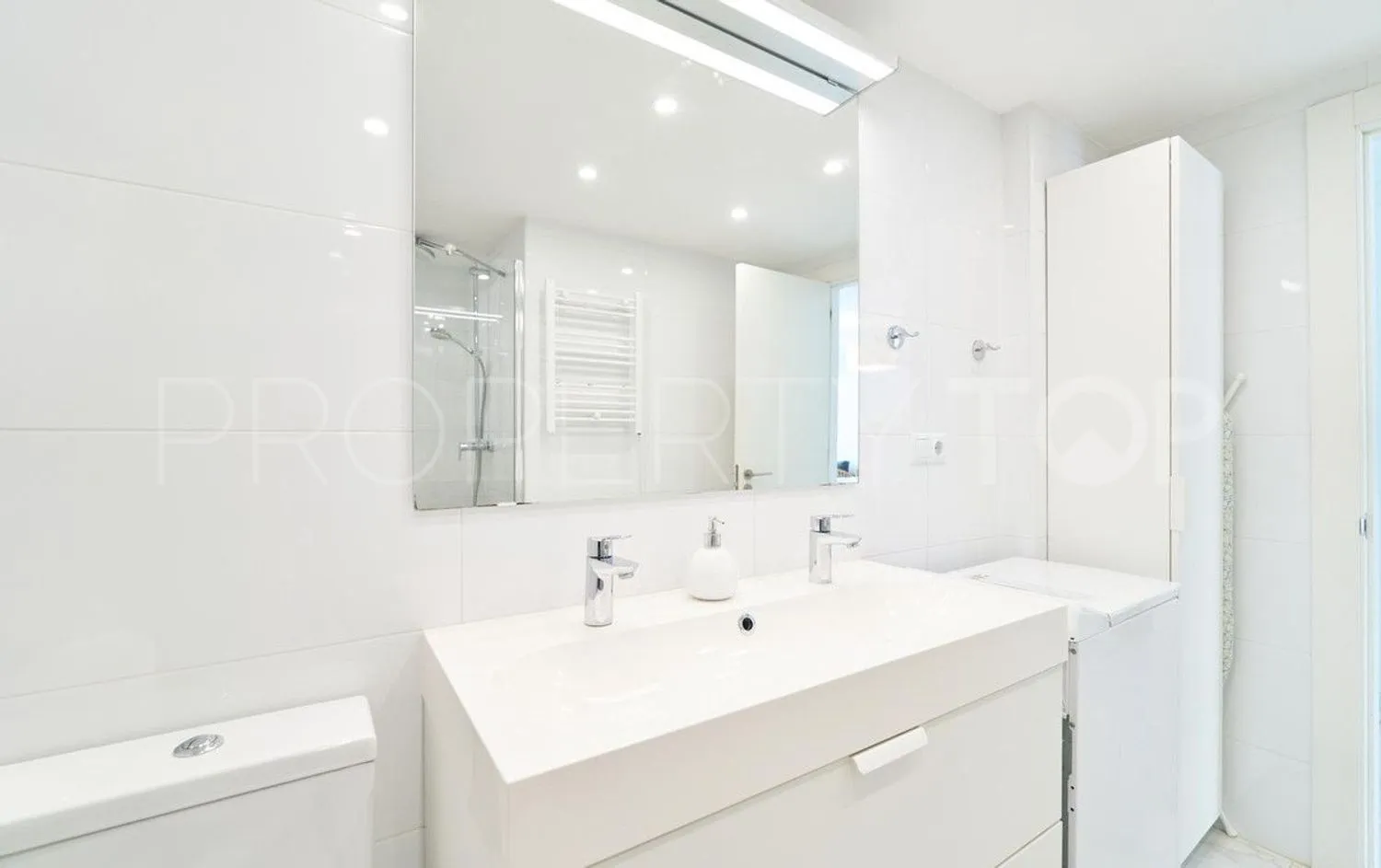 2 bedrooms flat in Playa Bajadilla - Puertos for sale