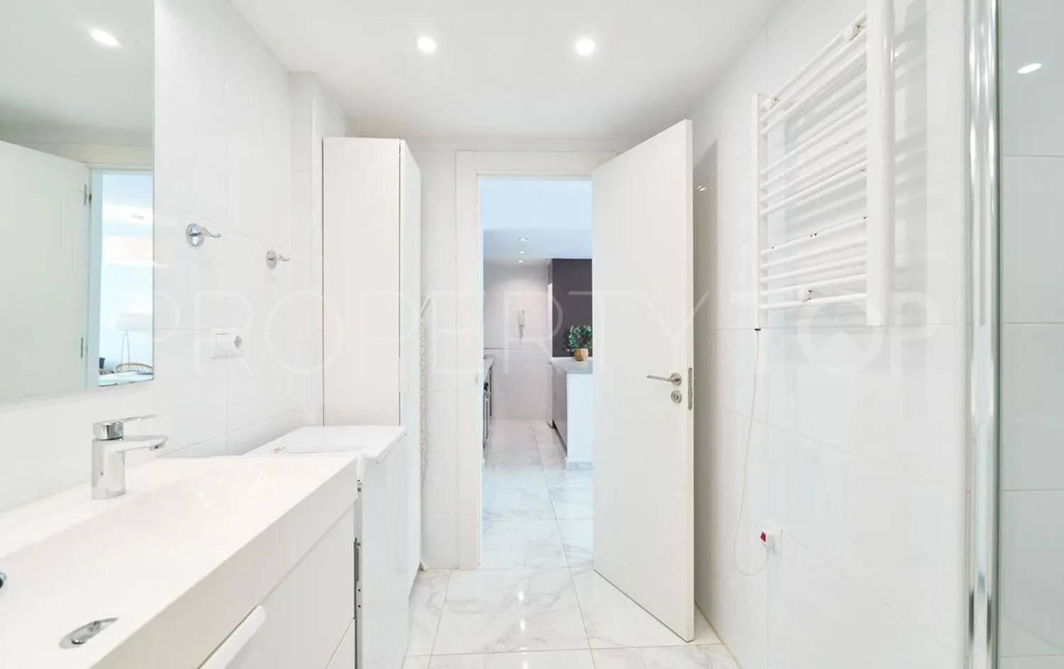 2 bedrooms flat in Playa Bajadilla - Puertos for sale
