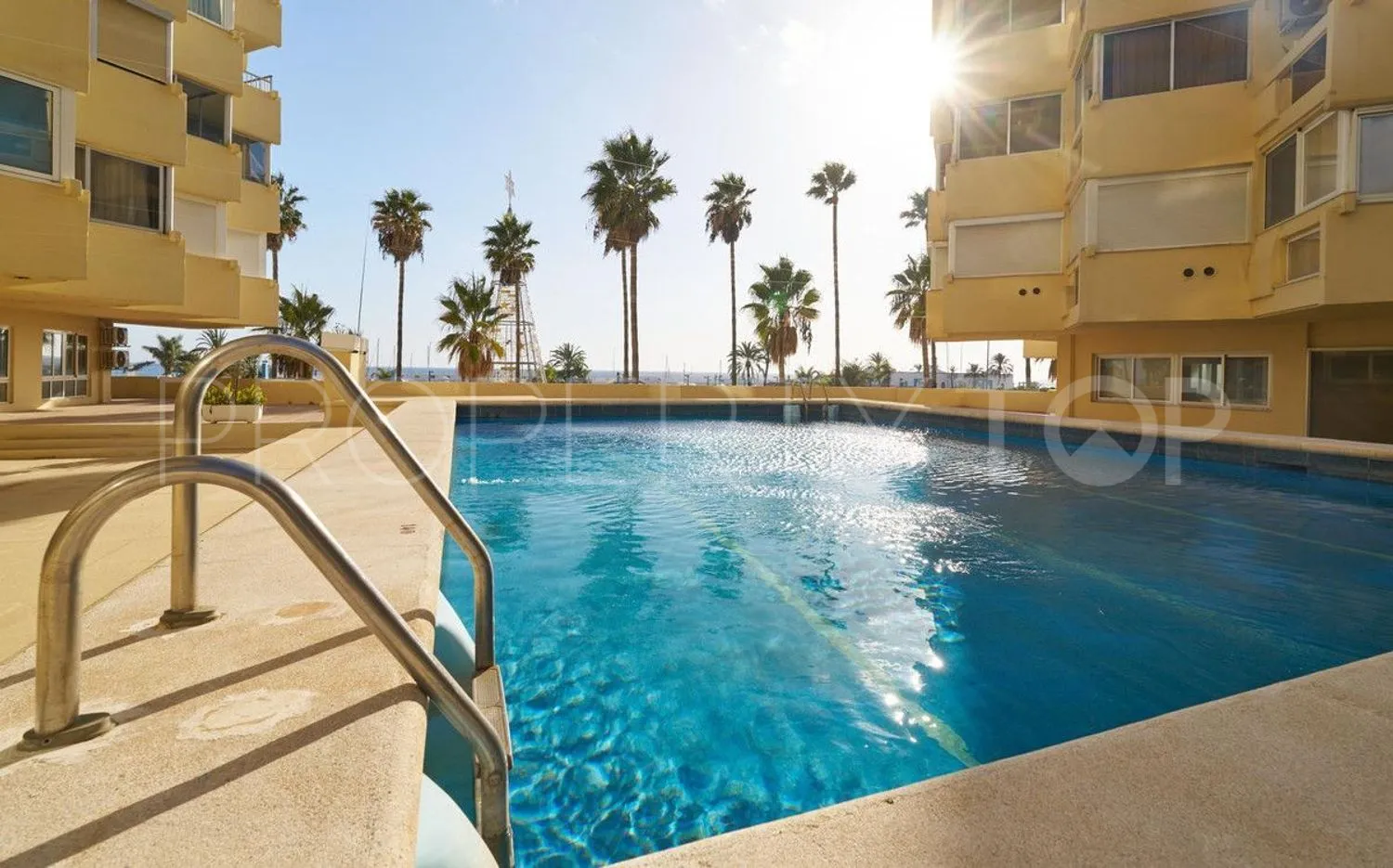 2 bedrooms flat in Playa Bajadilla - Puertos for sale
