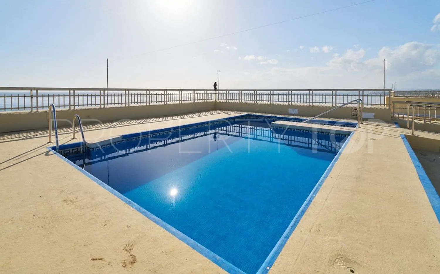 2 bedrooms flat in Playa Bajadilla - Puertos for sale