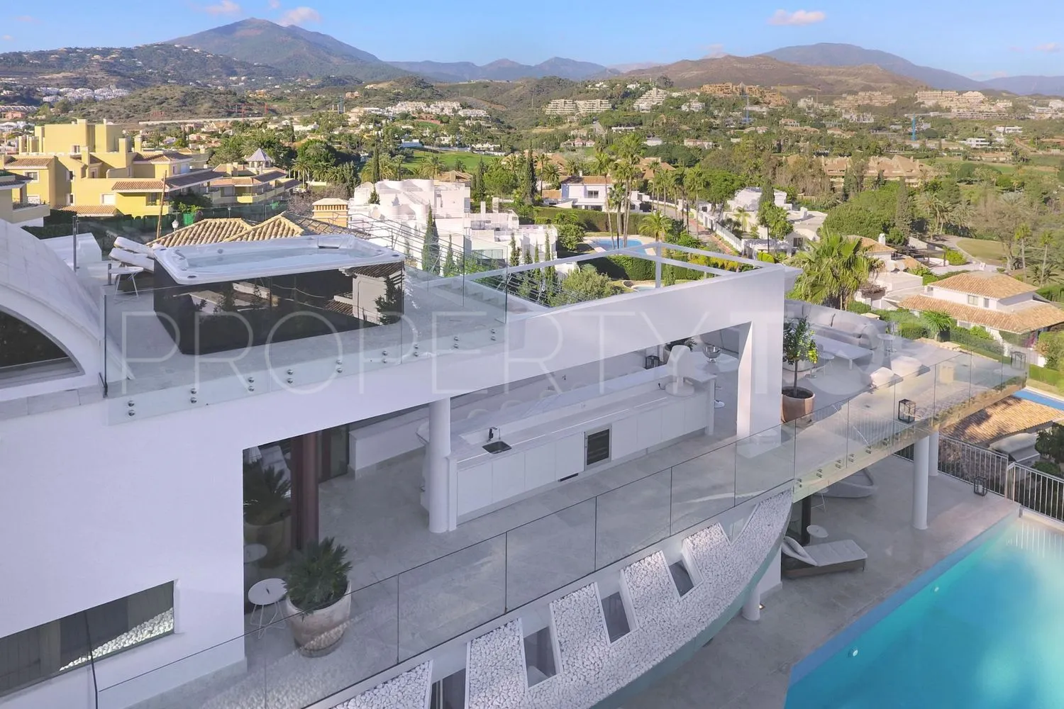 Los Naranjos, casa a la venta con 7 dormitorios