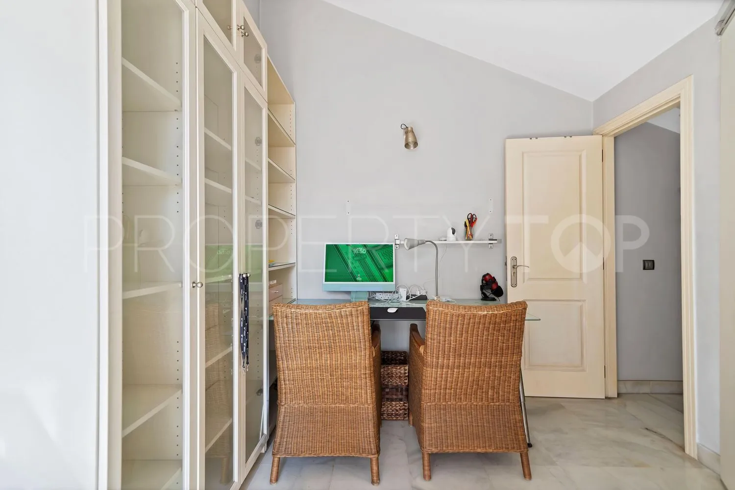 Flat for sale in La Carolina with 3 bedrooms