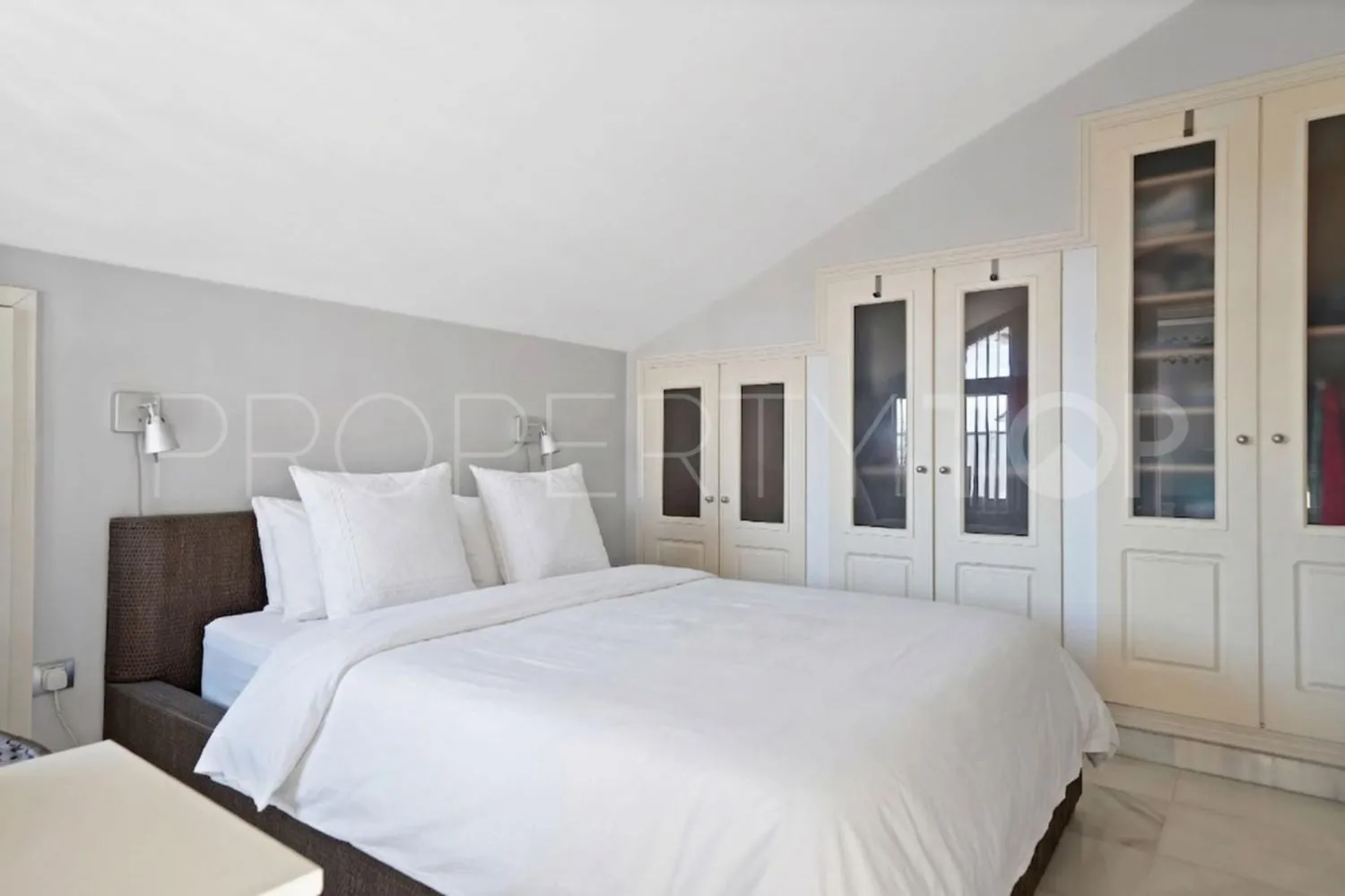 Flat for sale in La Carolina with 3 bedrooms