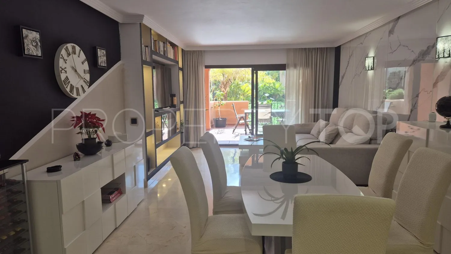Piso a la venta con 2 dormitorios en Los Flamingos
