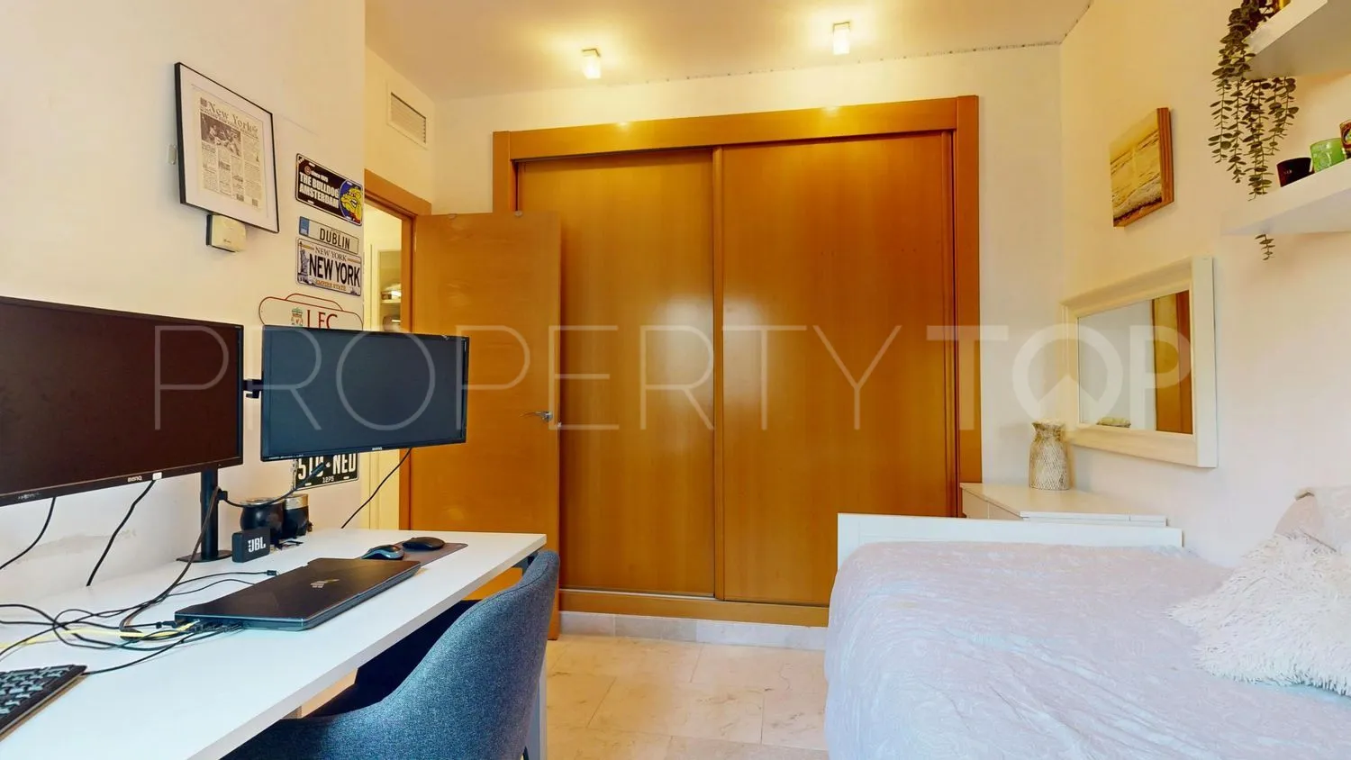 For sale El Paraiso flat