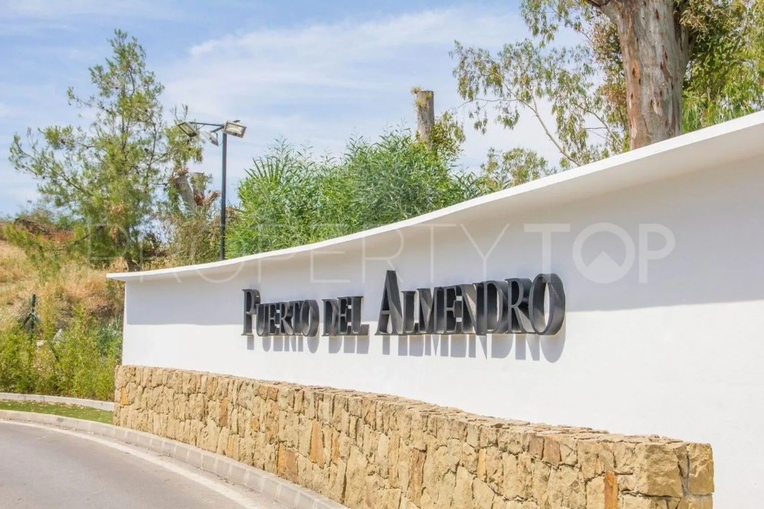 Comprar parcela en Puerto del Almendro