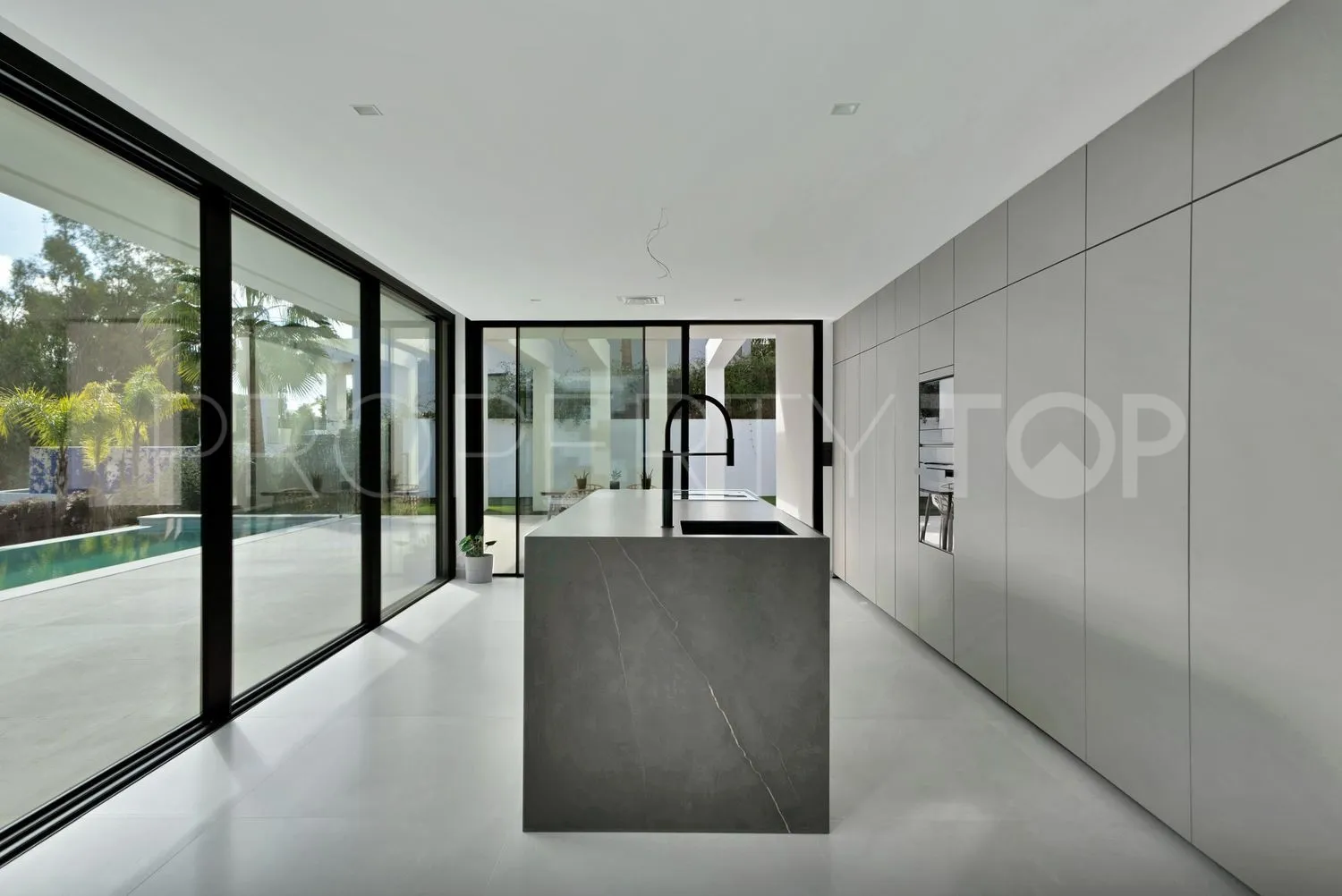 La Quinta house for sale