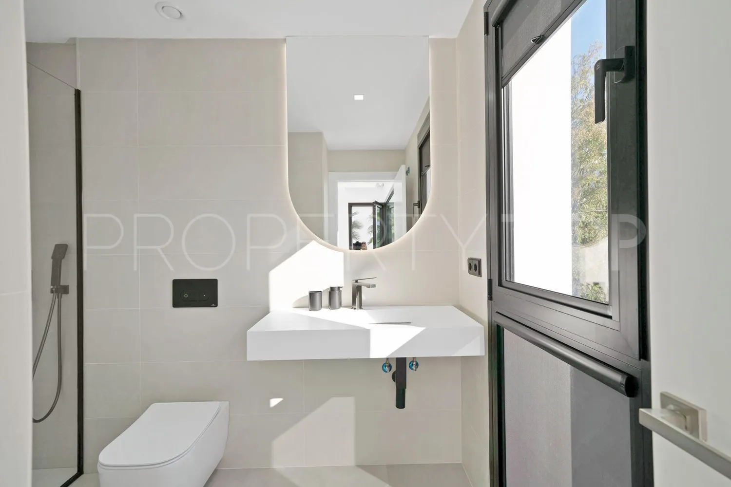 La Quinta house for sale