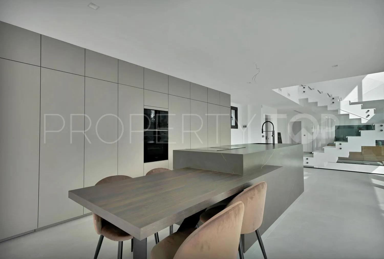La Quinta house for sale