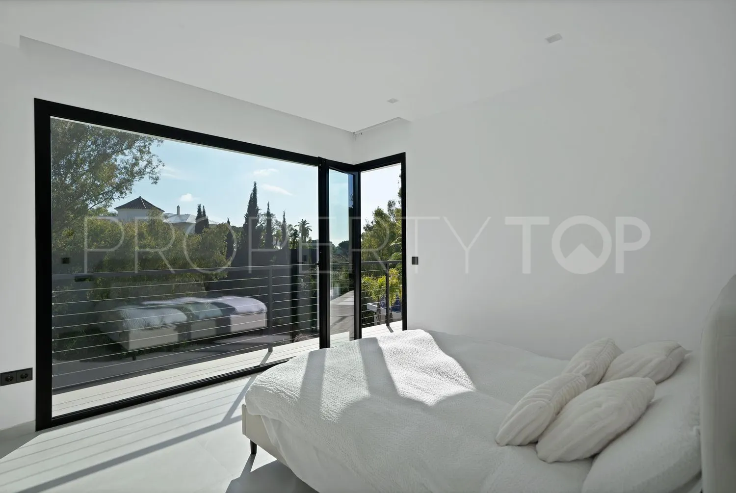La Quinta house for sale