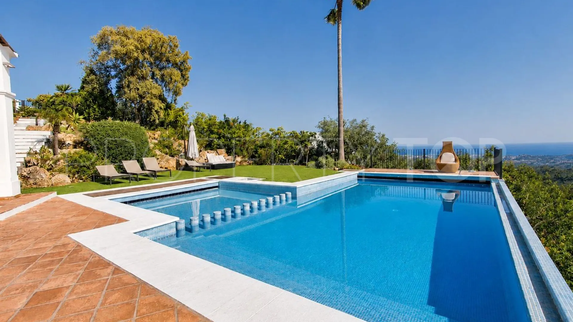 Villa a la venta en Monte Mayor