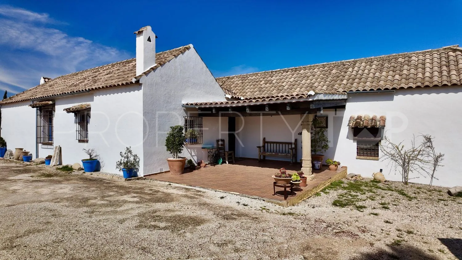 Se vende casa de campo en Santaella