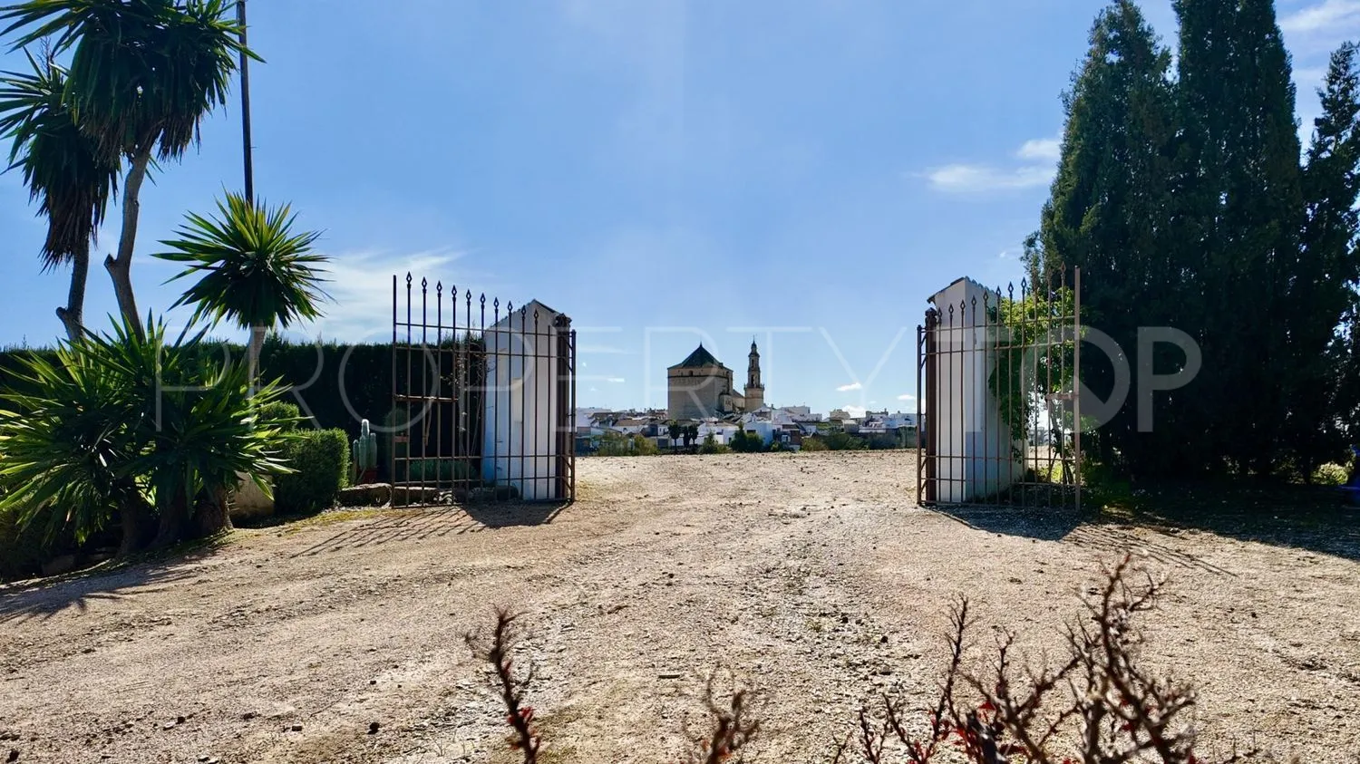 Se vende casa de campo en Santaella