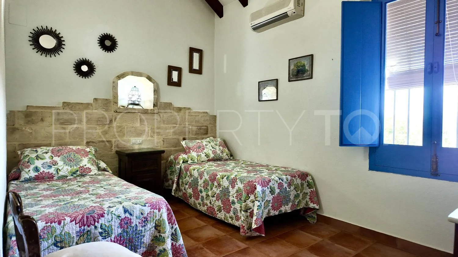 Se vende casa de campo en Santaella