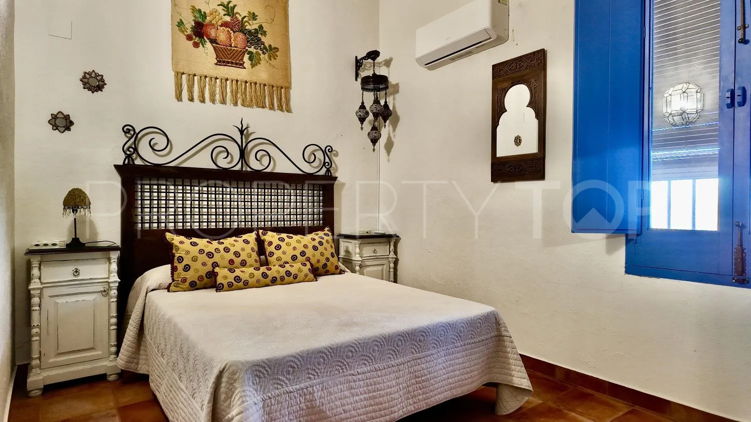 Se vende casa de campo en Santaella