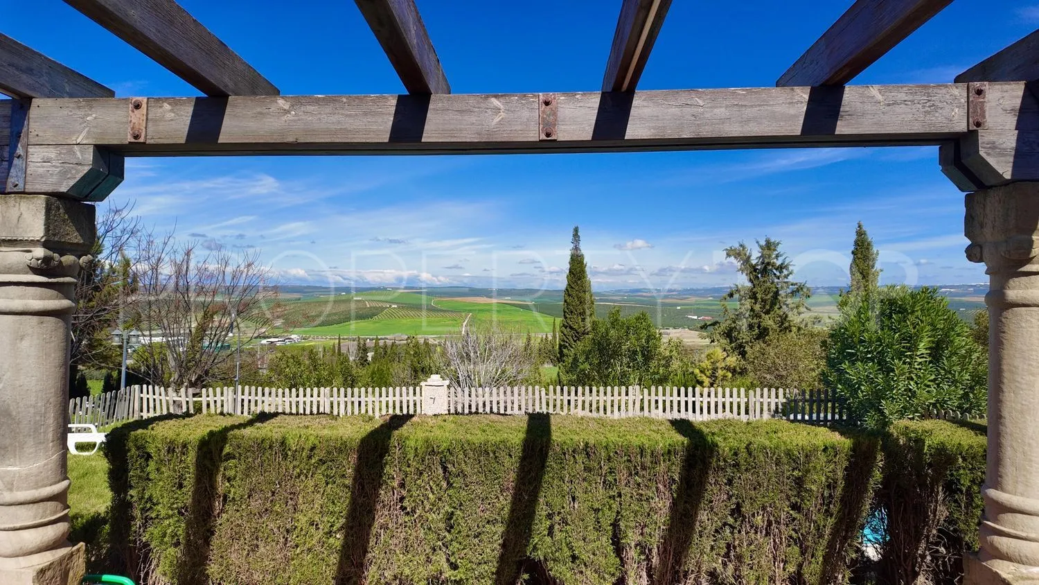 Se vende casa de campo en Santaella