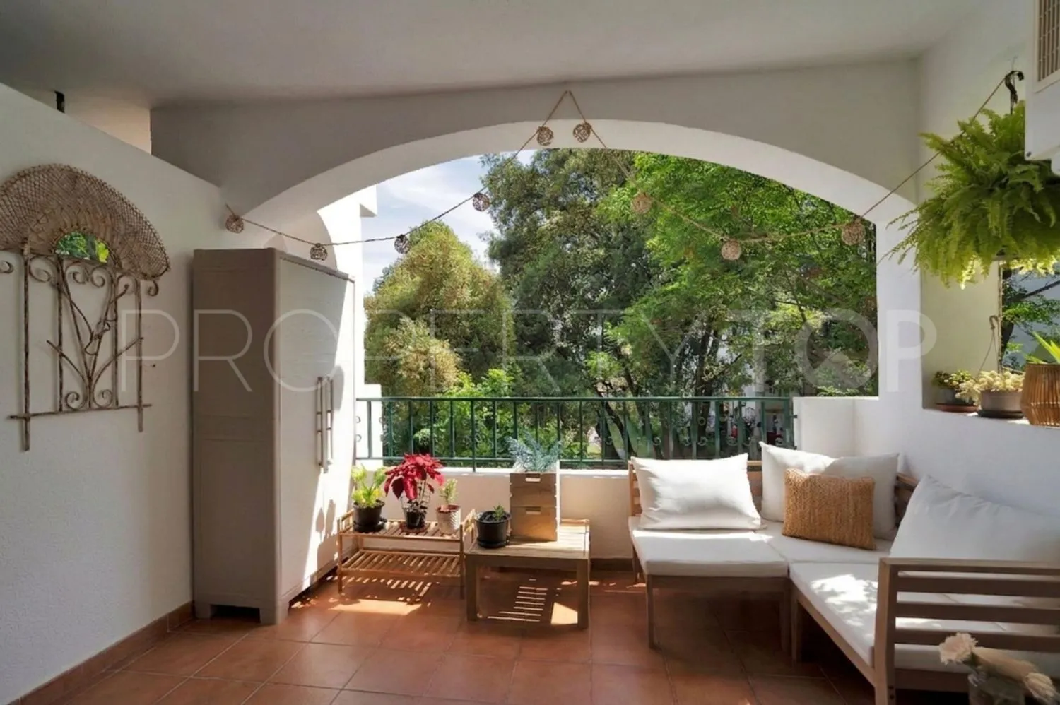 Buy flat in La Carolina