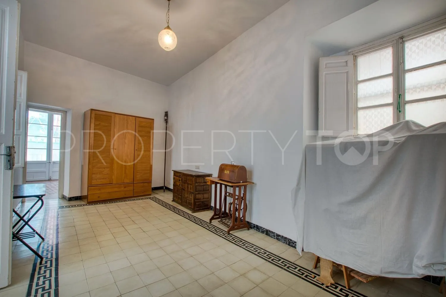 Casa de 12 dormitorios en venta en Centro Ciudad - El Carmen