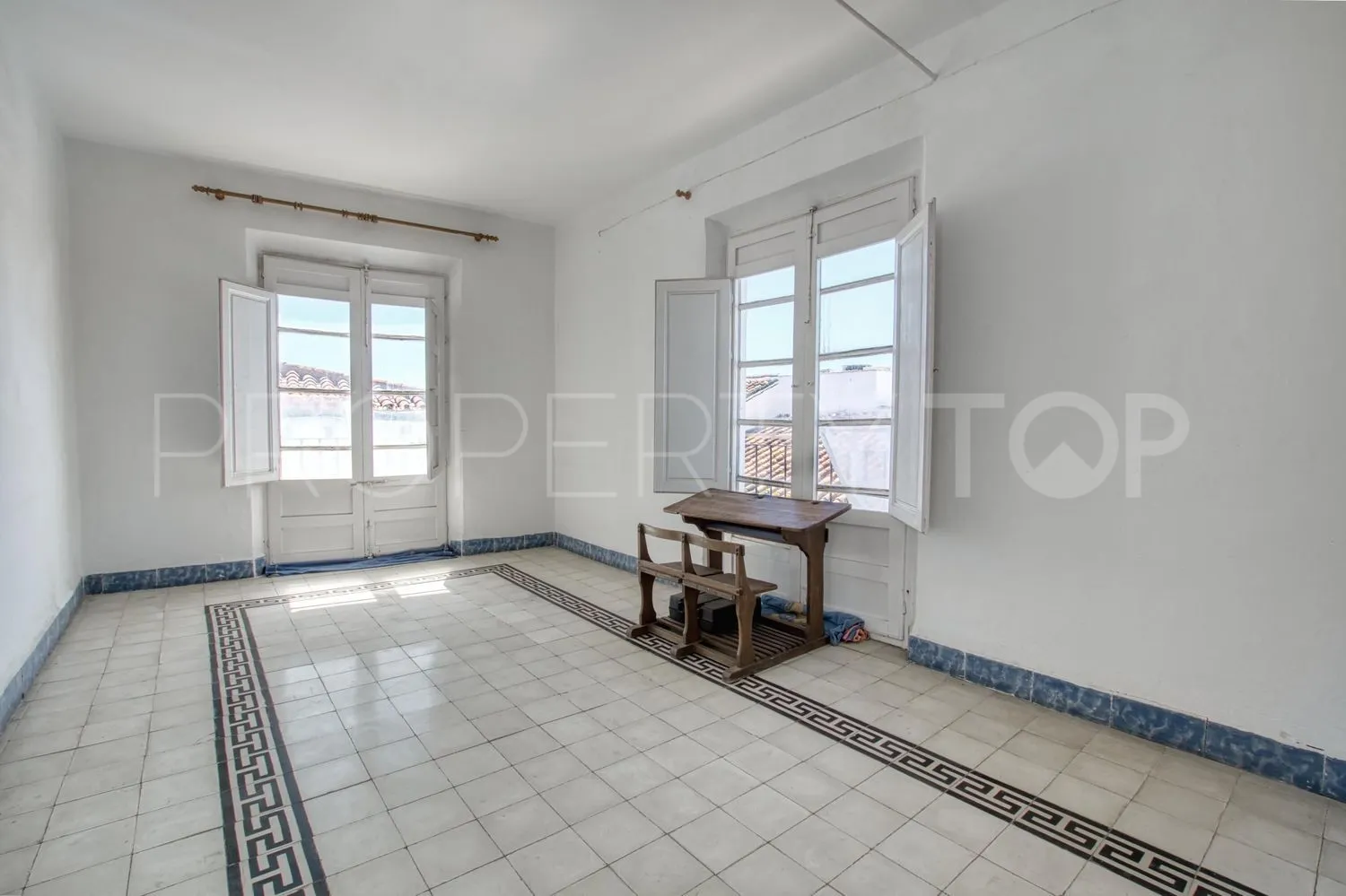 Casa de 12 dormitorios en venta en Centro Ciudad - El Carmen