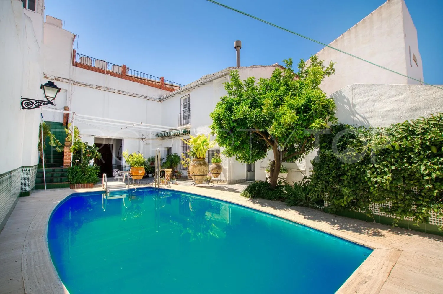 Casa de 12 dormitorios en venta en Centro Ciudad - El Carmen
