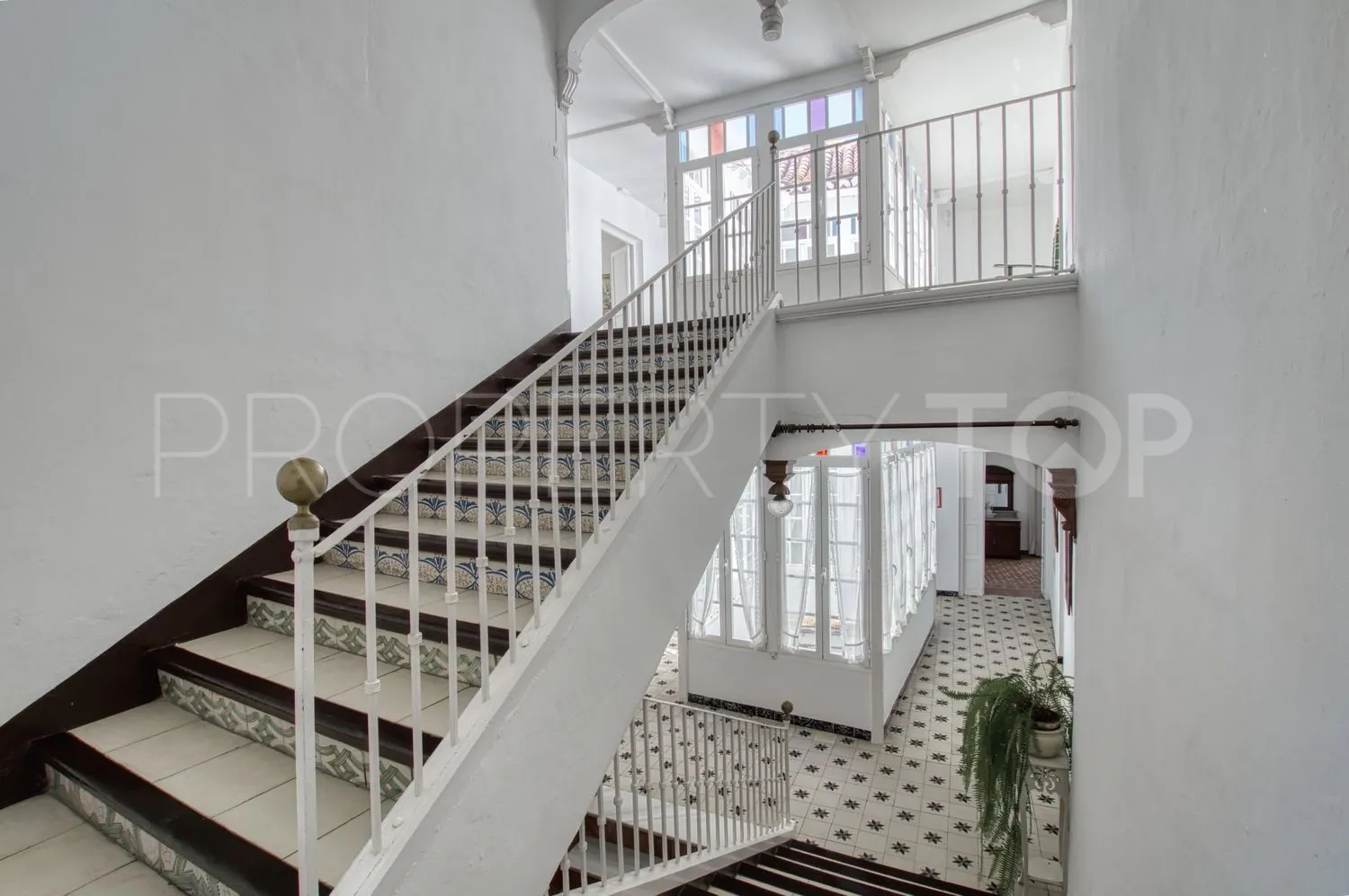Casa de 12 dormitorios en venta en Centro Ciudad - El Carmen