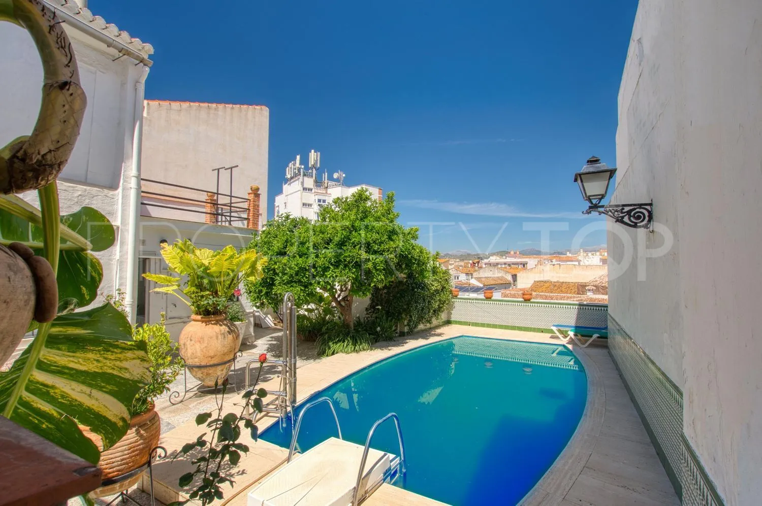Casa de 12 dormitorios en venta en Centro Ciudad - El Carmen