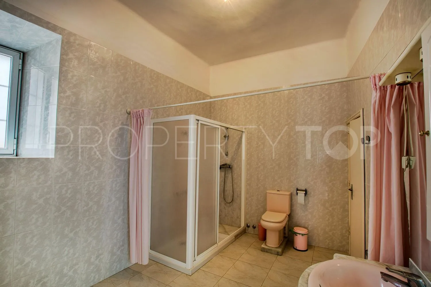 Casa de 12 dormitorios en venta en Centro Ciudad - El Carmen