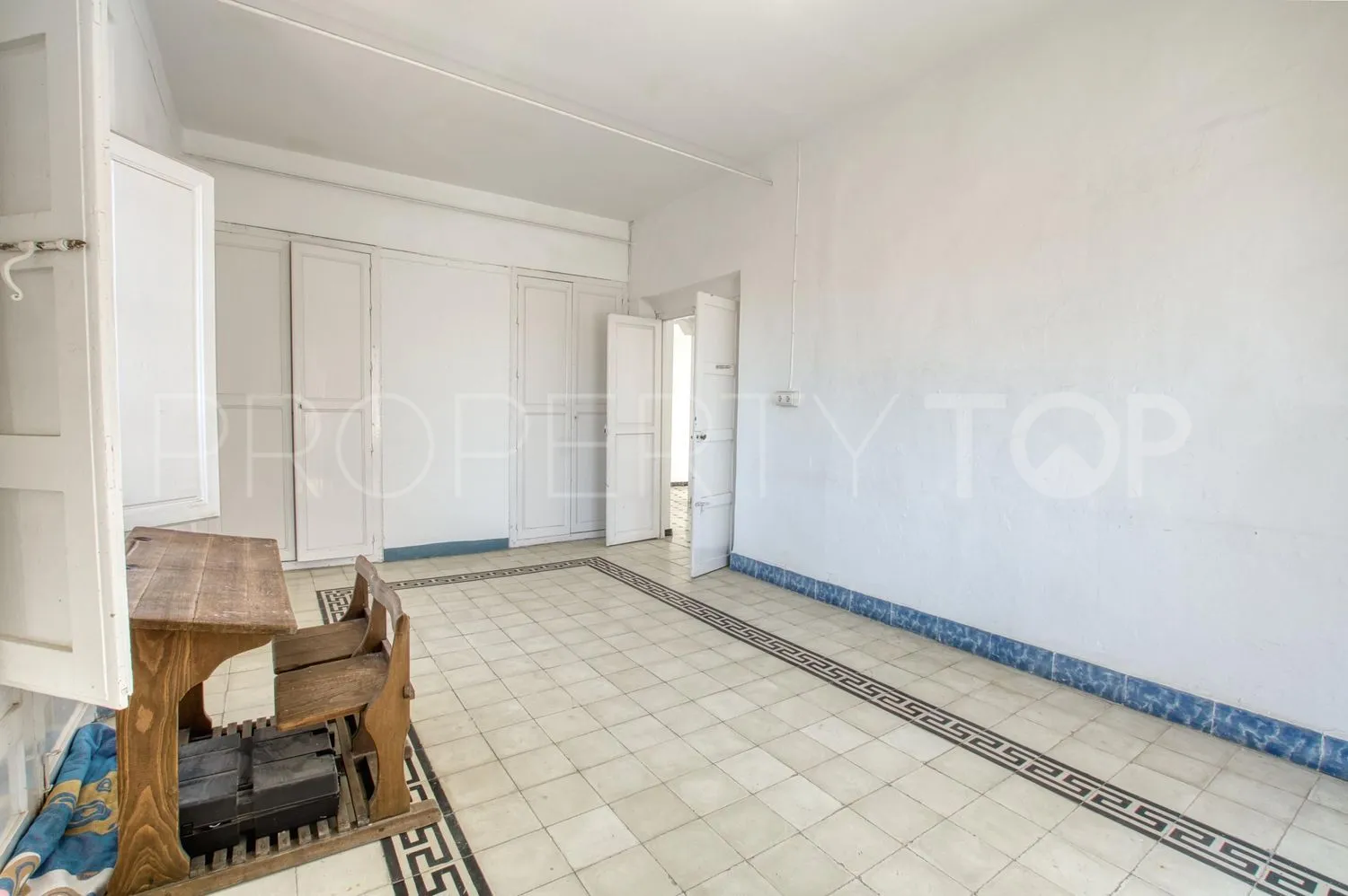 Casa de 12 dormitorios en venta en Centro Ciudad - El Carmen