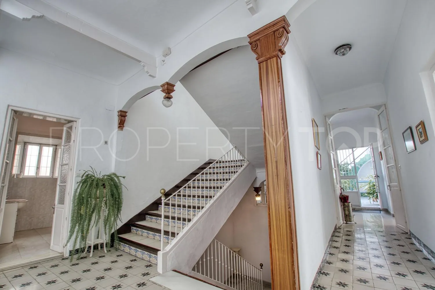 Casa de 12 dormitorios en venta en Centro Ciudad - El Carmen