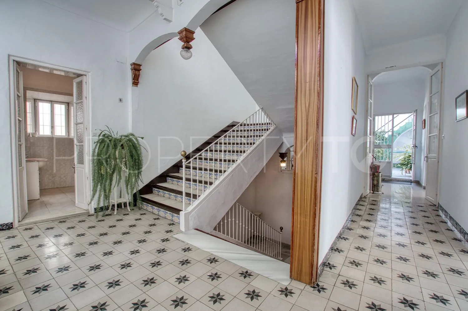 Casa de 12 dormitorios en venta en Centro Ciudad - El Carmen