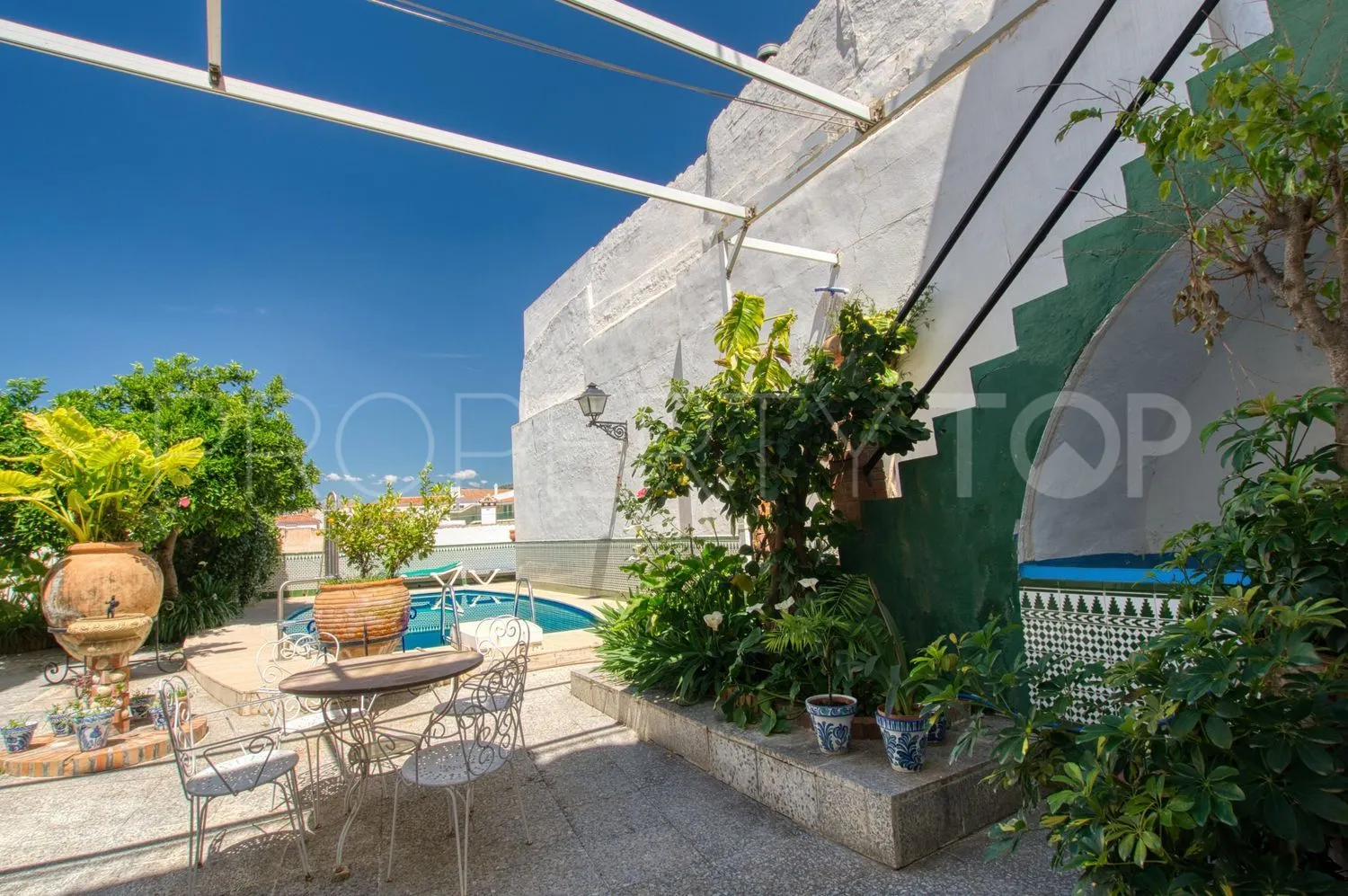 Casa de 12 dormitorios en venta en Centro Ciudad - El Carmen