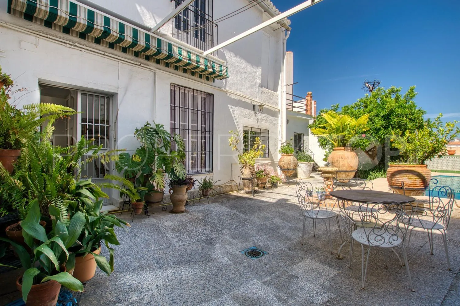Casa de 12 dormitorios en venta en Centro Ciudad - El Carmen
