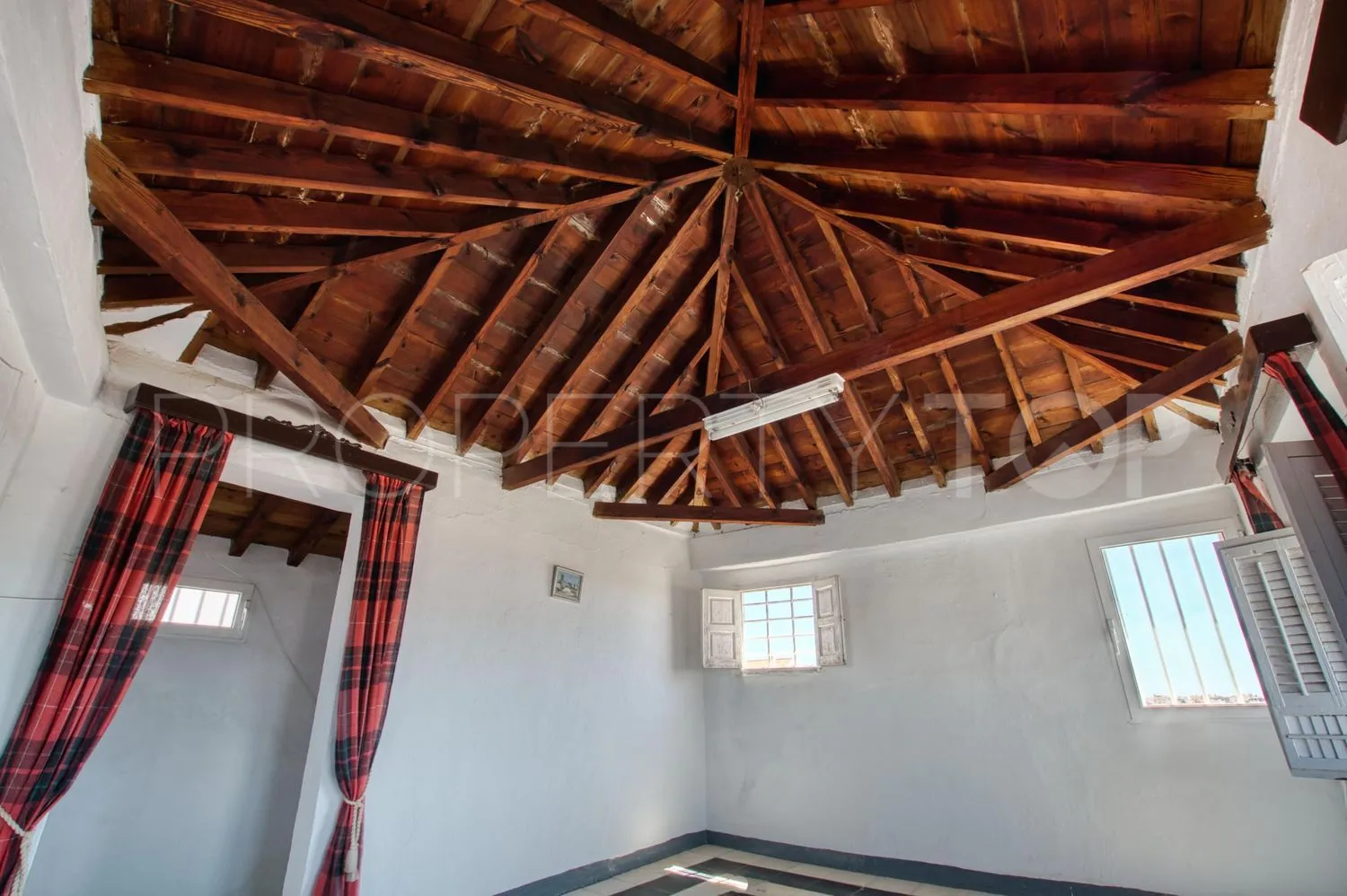 Casa de 12 dormitorios en venta en Centro Ciudad - El Carmen