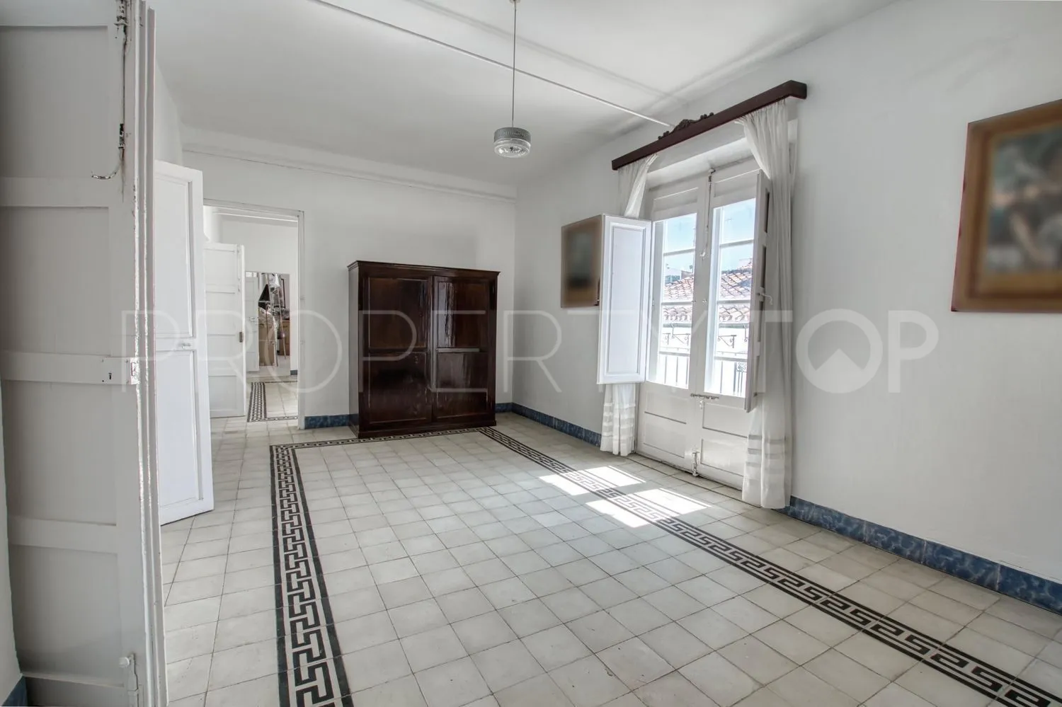 Casa de 12 dormitorios en venta en Centro Ciudad - El Carmen
