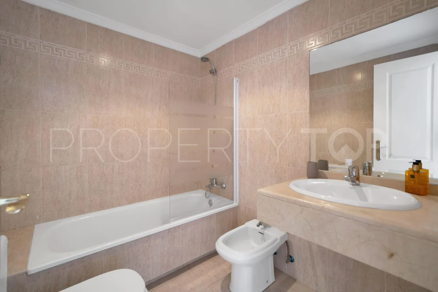 For sale La Carolina 3 bedrooms flat