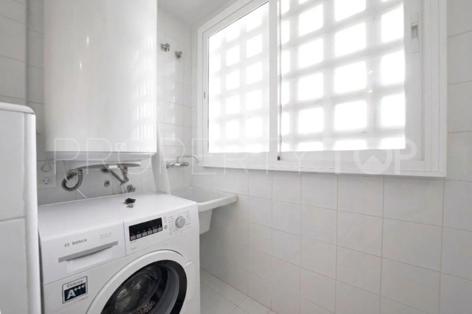 For sale La Carolina 3 bedrooms flat