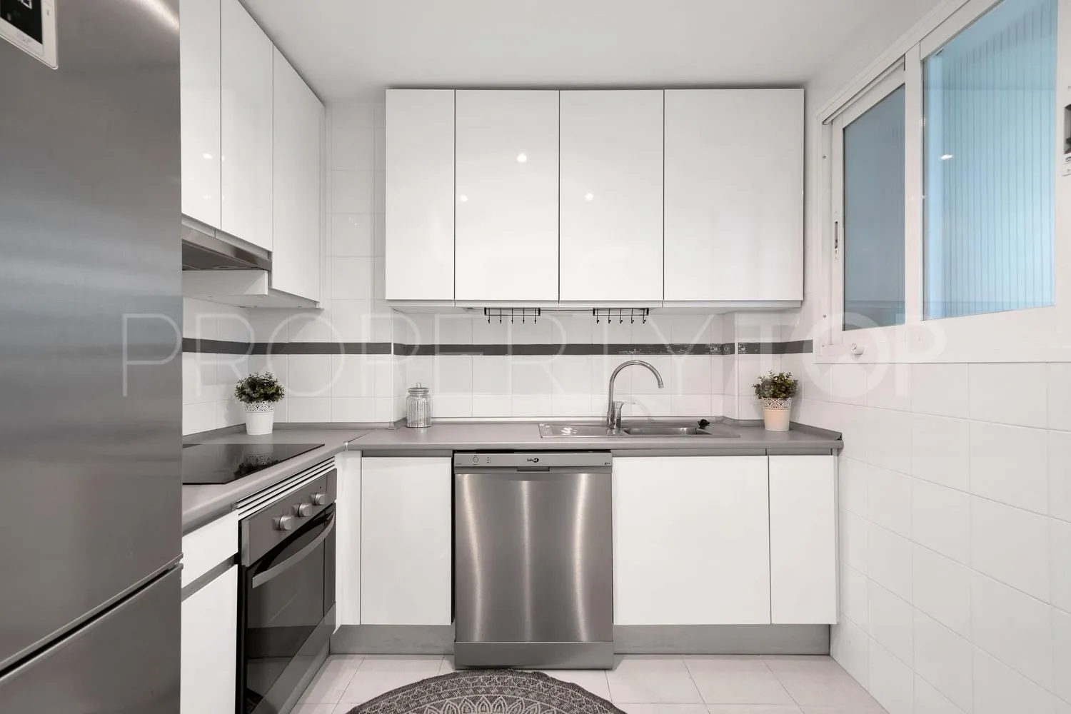 For sale La Carolina 3 bedrooms flat