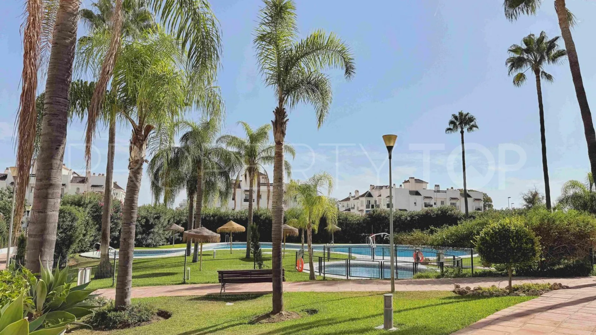 Lorcrimar 2 bedrooms flat for sale