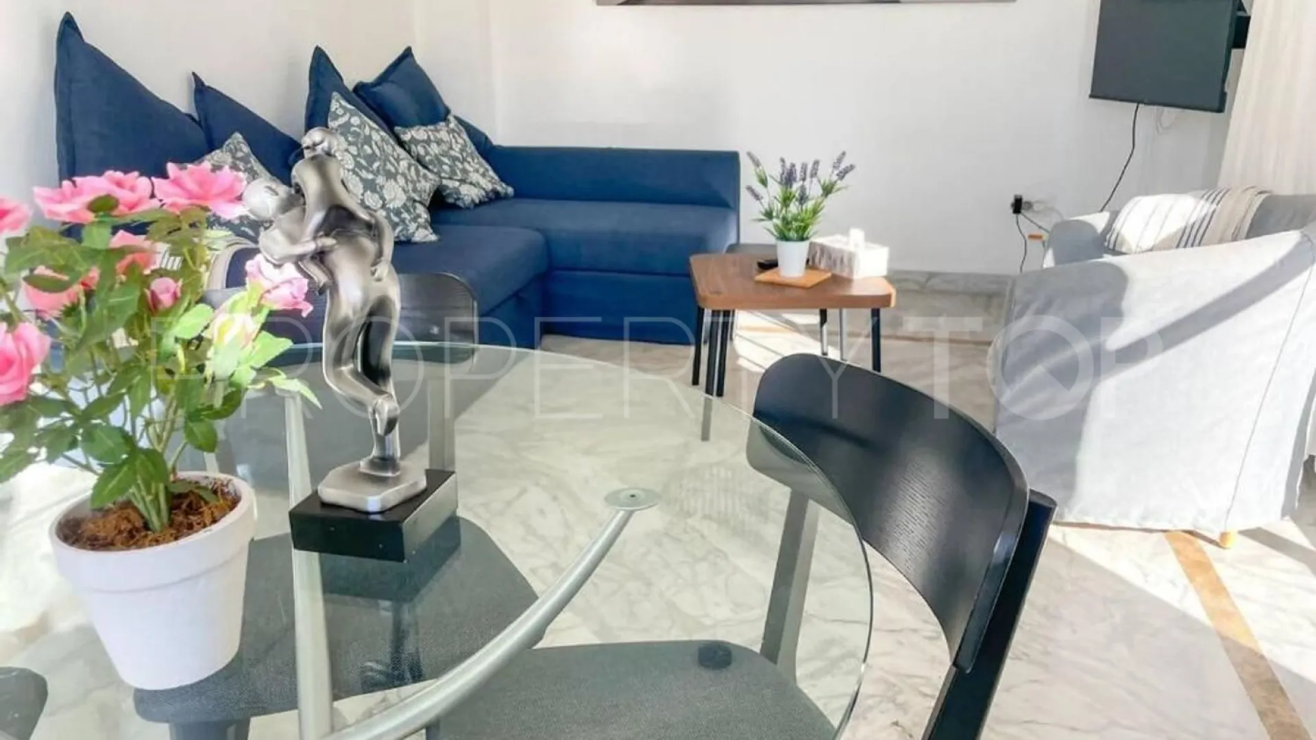 Lorcrimar 2 bedrooms flat for sale