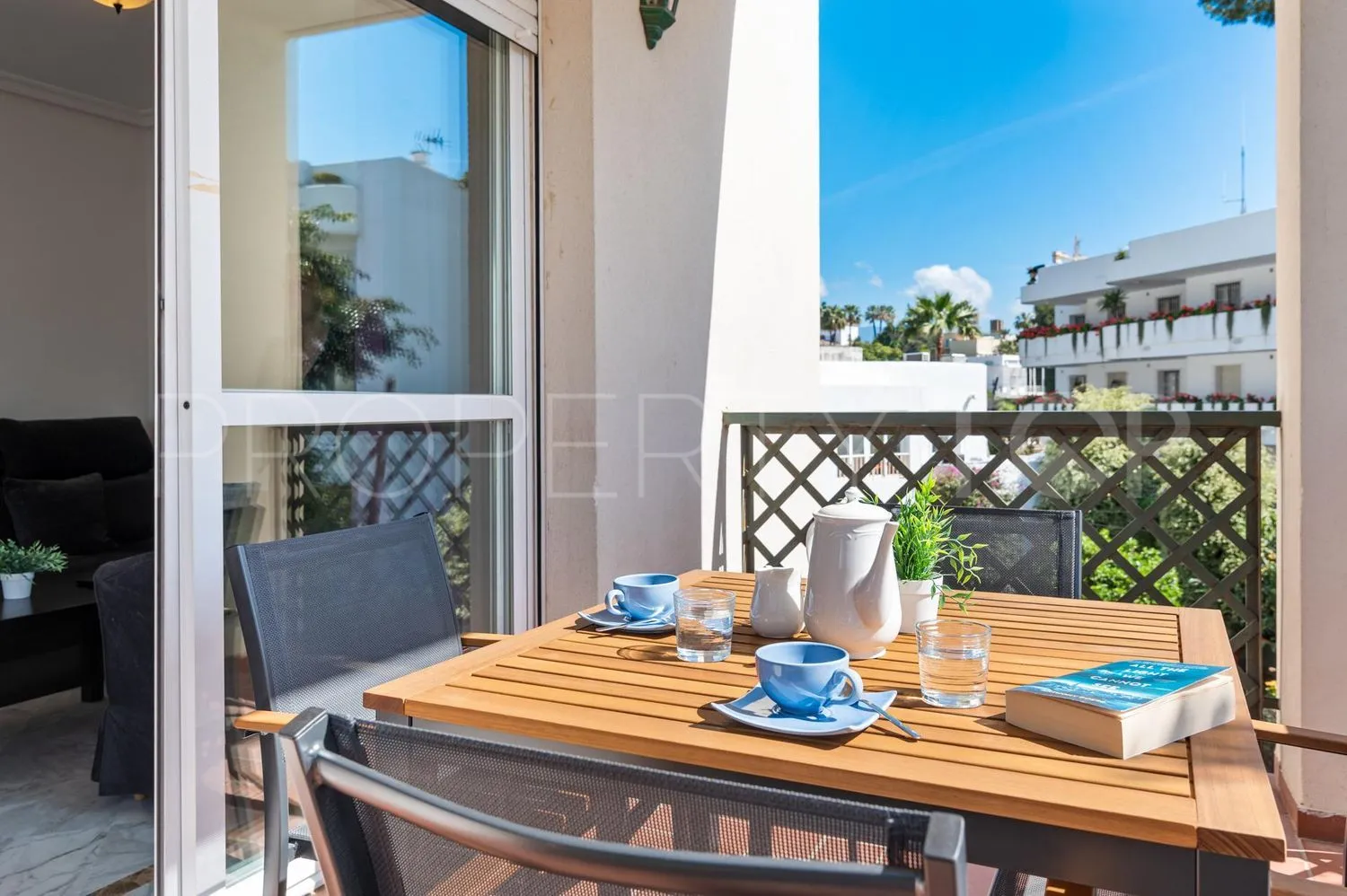 Lorcrimar 2 bedrooms flat for sale