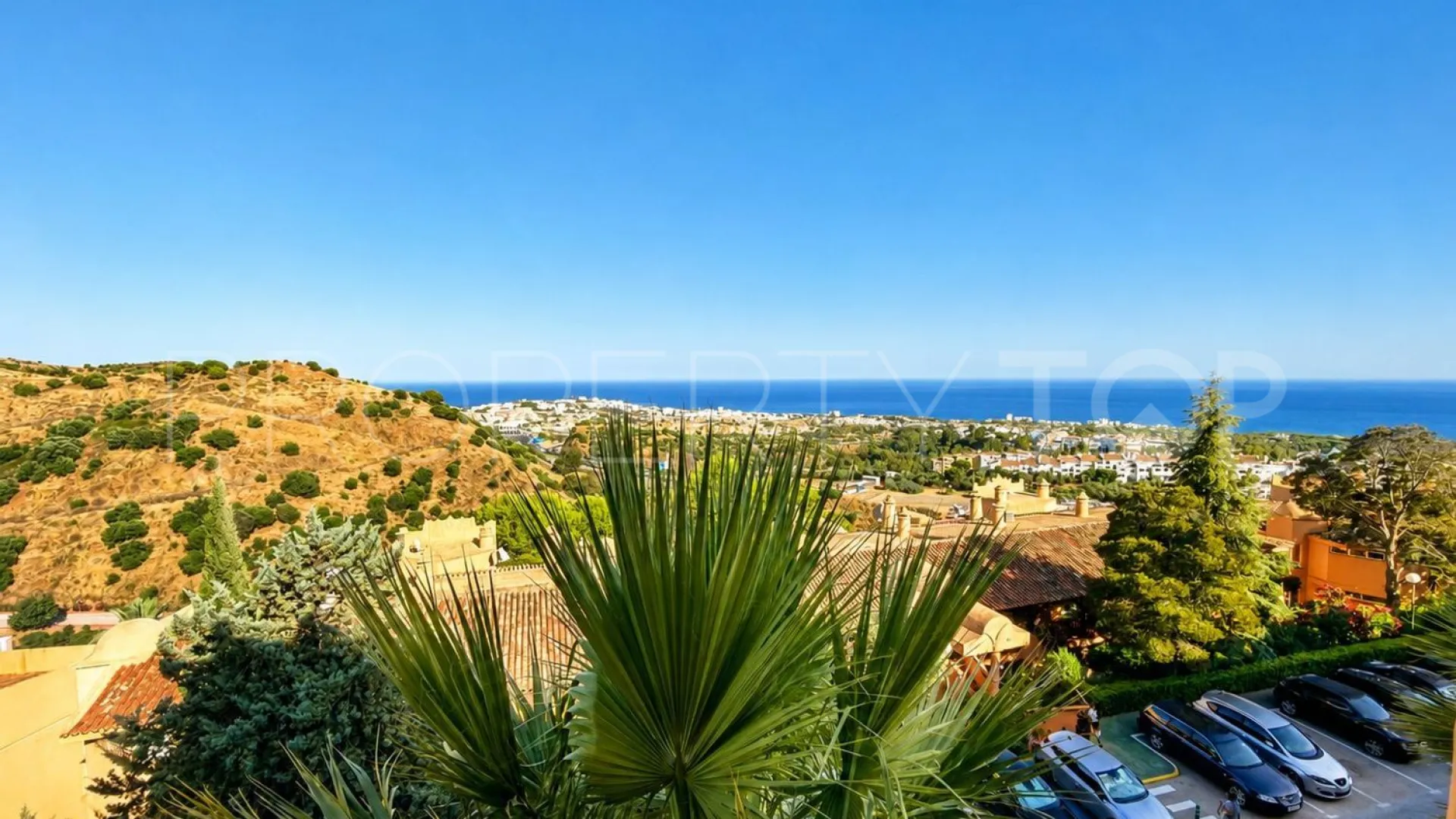 For sale flat with 3 bedrooms in Sitio de Calahonda