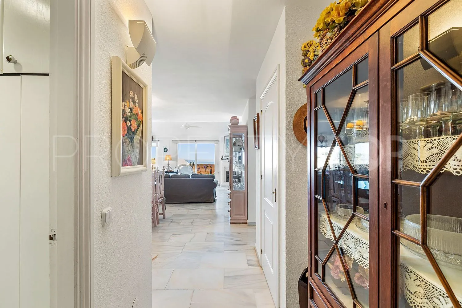 For sale flat with 3 bedrooms in Sitio de Calahonda
