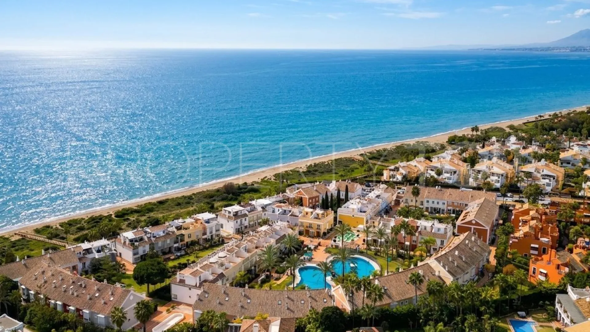 Bahia de Marbella, adosado de 4 dormitorios en venta