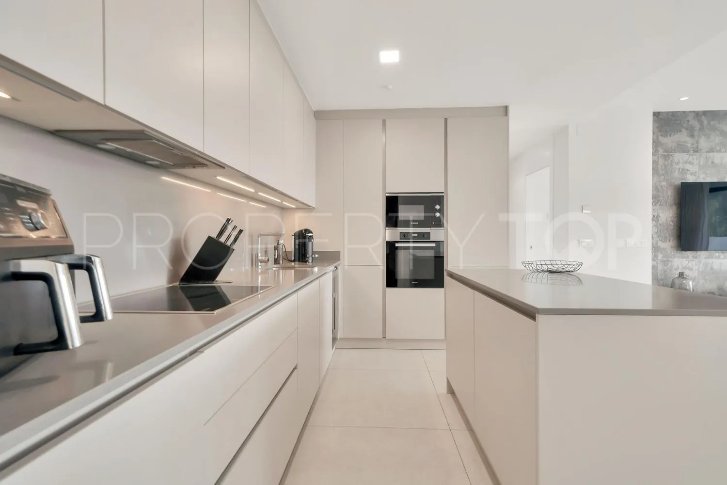 For sale La Quinta flat with 2 bedrooms