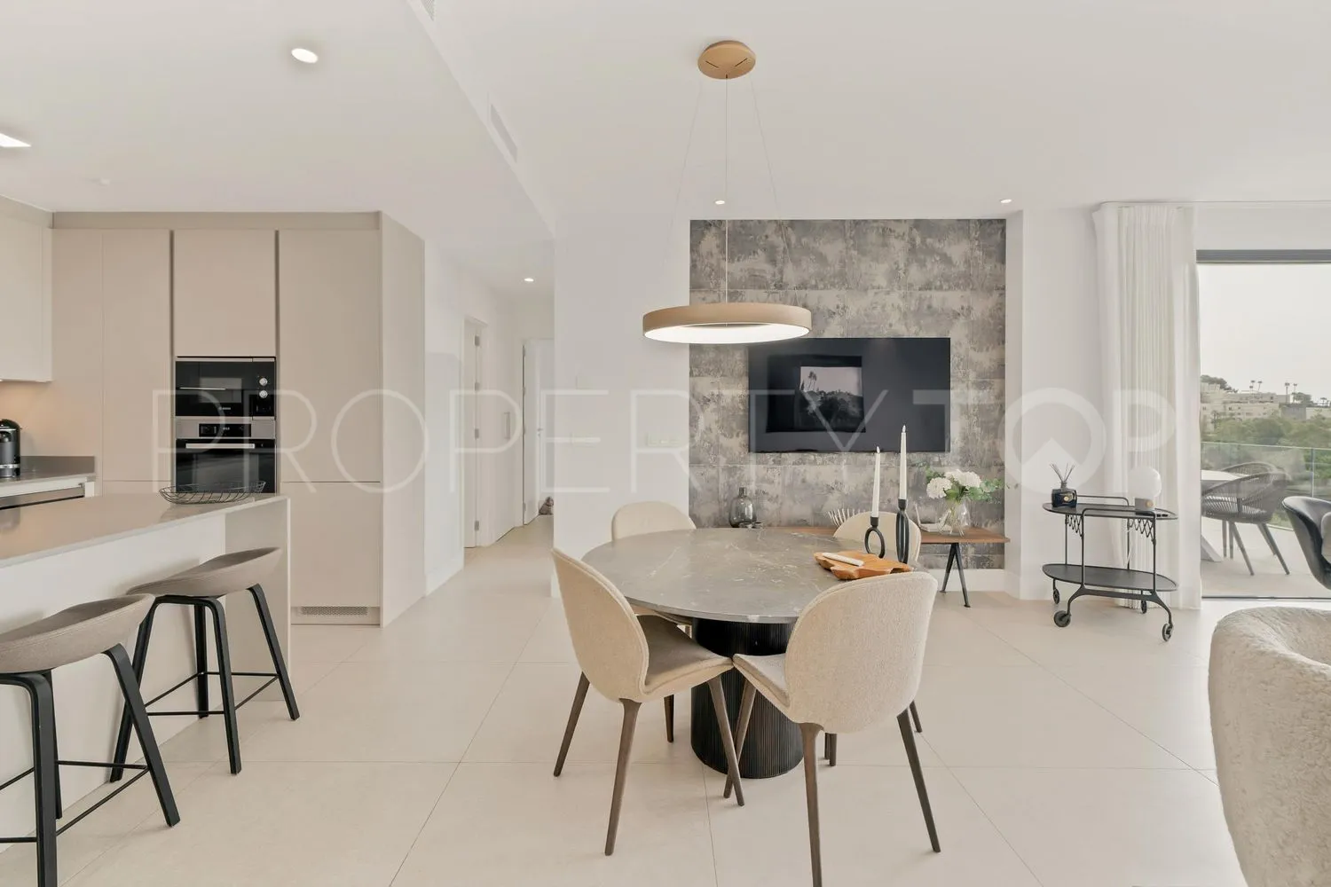 For sale La Quinta flat with 2 bedrooms