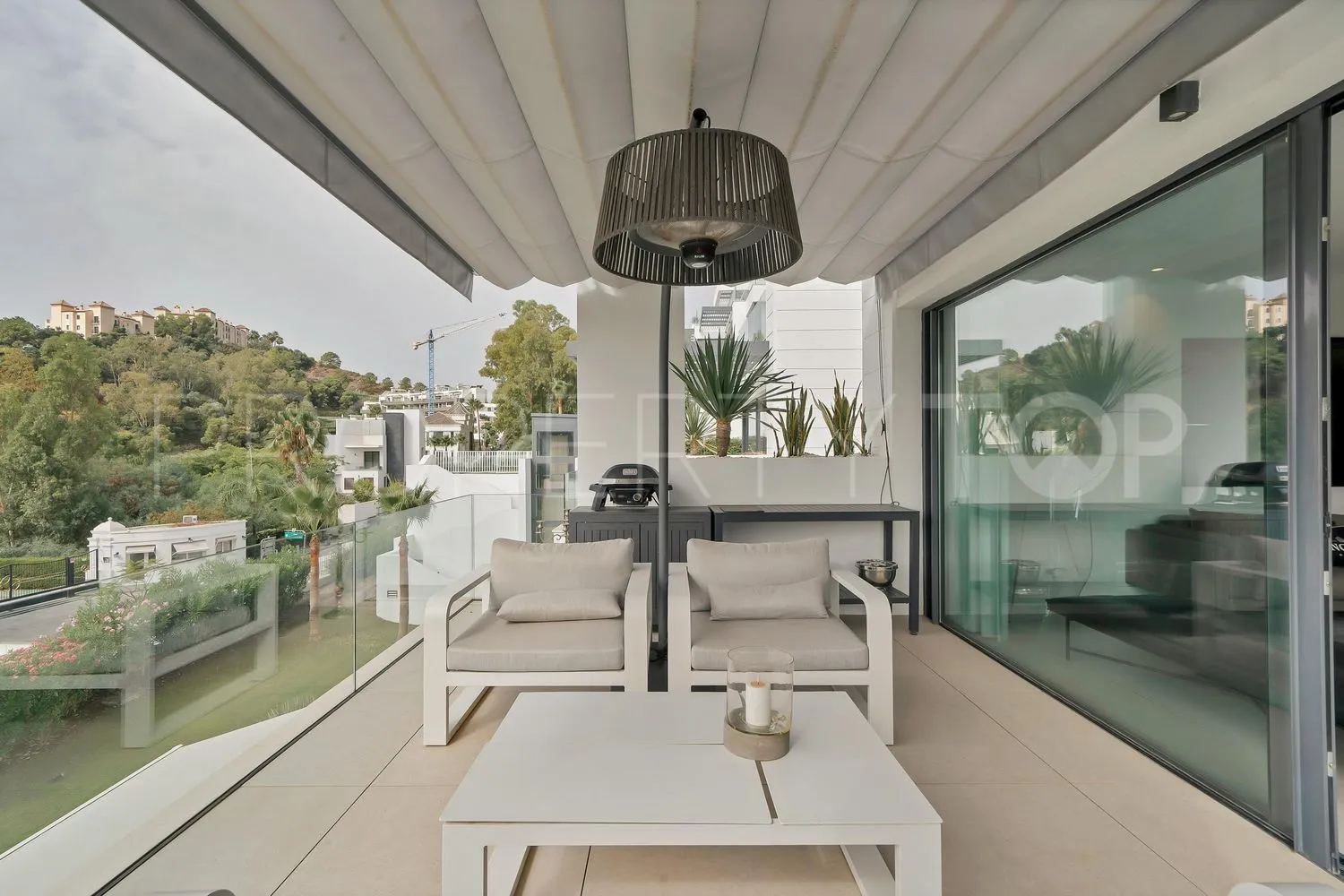 For sale La Quinta flat with 2 bedrooms