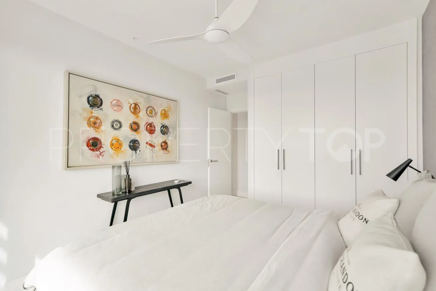 For sale La Quinta flat with 2 bedrooms