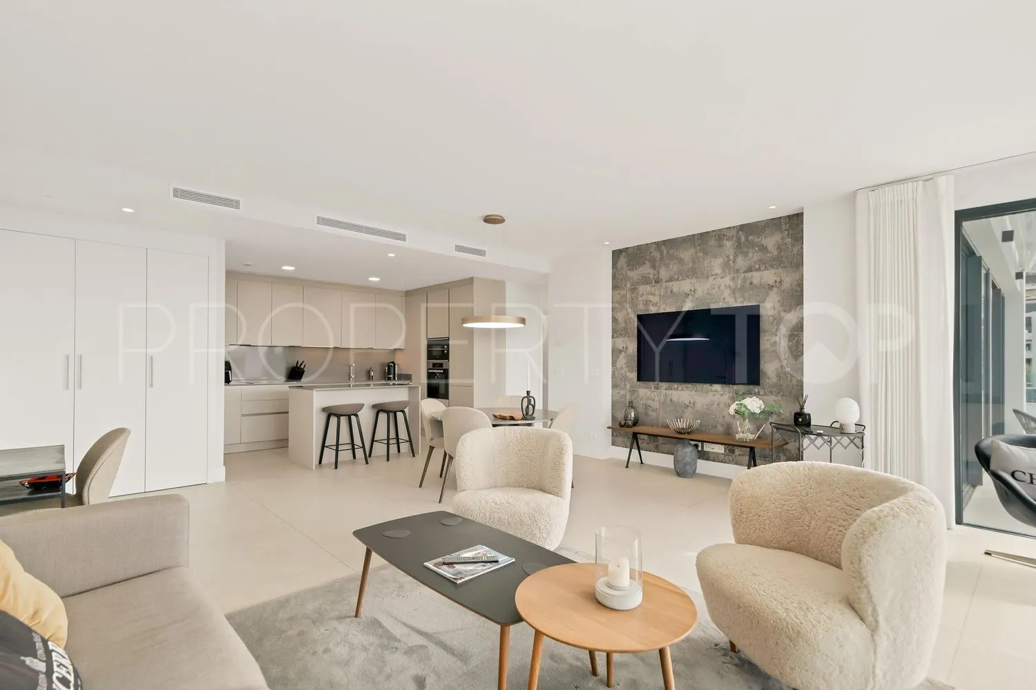 For sale La Quinta flat with 2 bedrooms