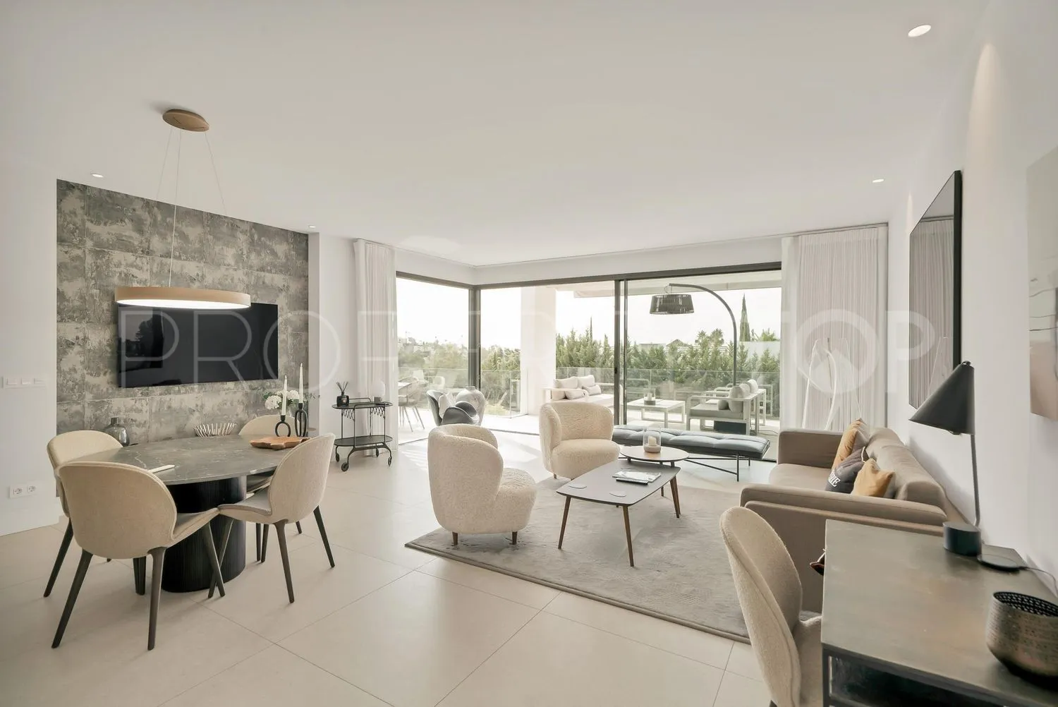 For sale La Quinta flat with 2 bedrooms