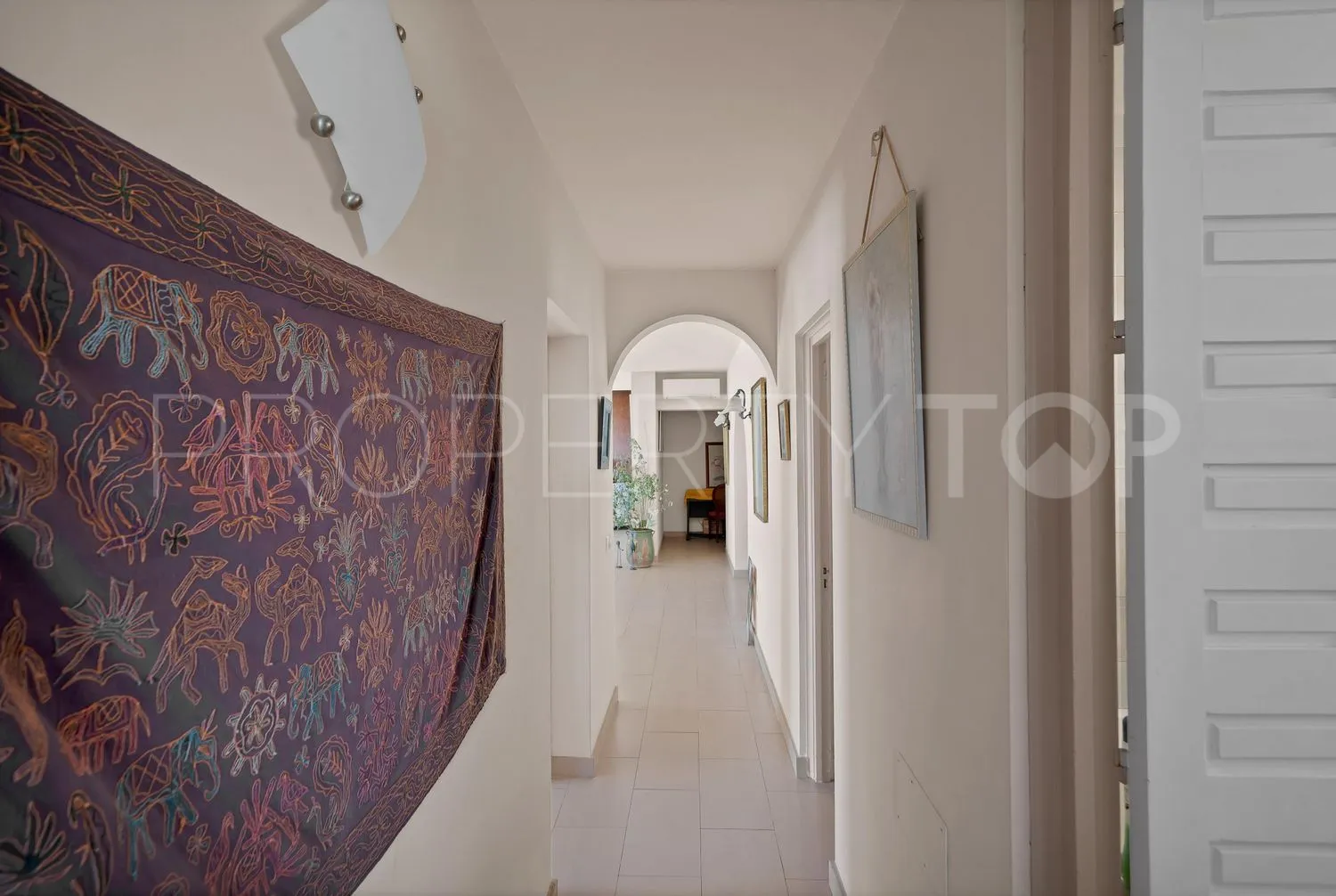 4 bedrooms house in Guadalobon for sale
